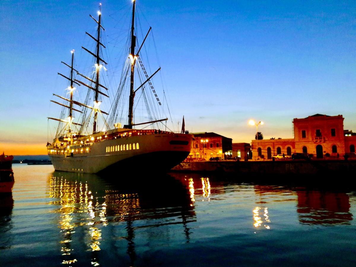 Incantevole Appartamento In Palazzo Storico Ortigia 锡拉库扎 外观 照片